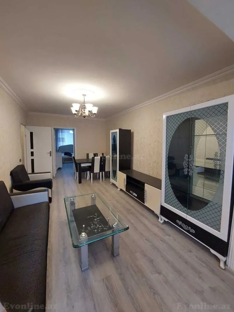 Satılır 3 otaqlı Mənzil Köhnə tikili 70 m² Gənclik m. - şəkil 3