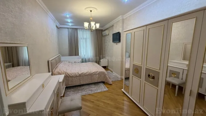 Satılır 3 otaqlı Mənzil Yeni tikili 140 m² Nəsimi r. - şəkil 5
