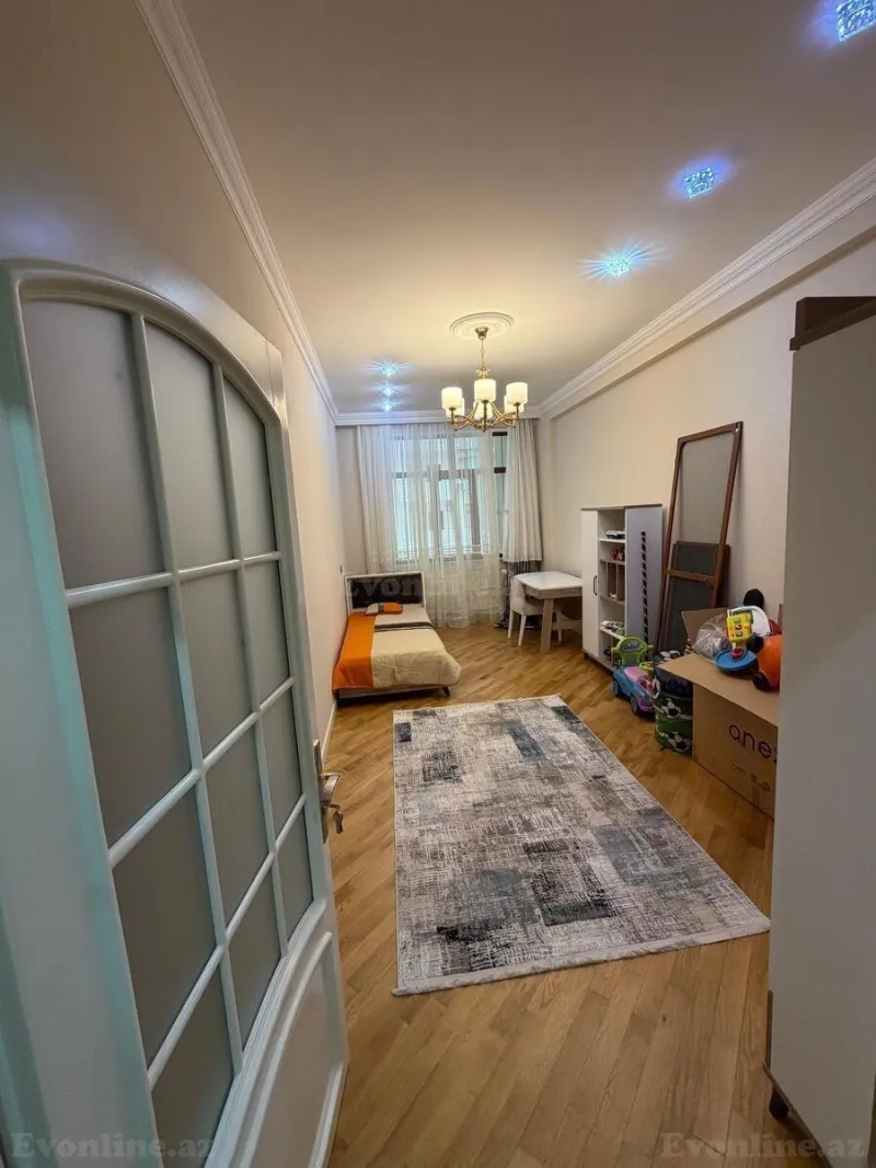 Satılır 3 otaqlı Mənzil Yeni tikili 140 m² Nəsimi r. - şəkil 7