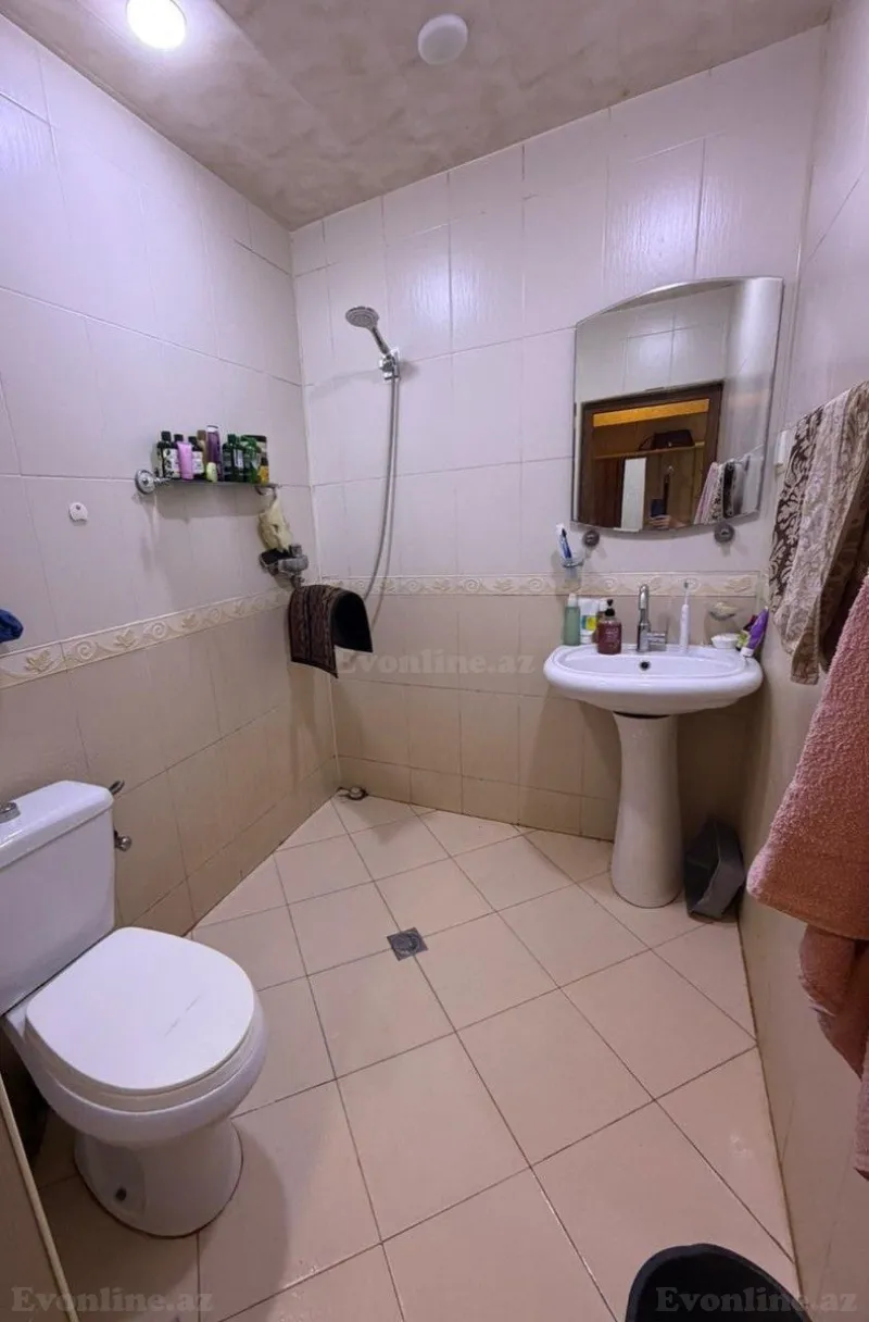 Satılır 3 otaqlı Mənzil Köhnə tikili 70 m² Nizami r. - şəkil 4