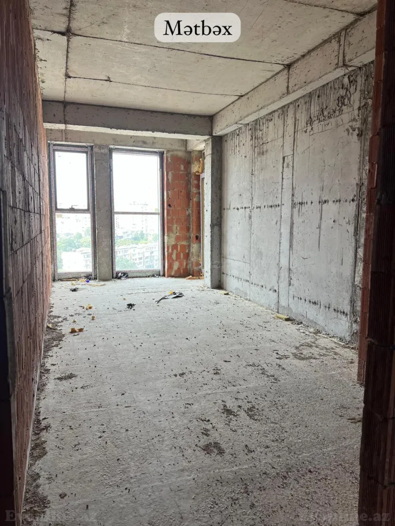Satılır 3 otaqlı Mənzil Yeni tikili 174 m² 28 May m.