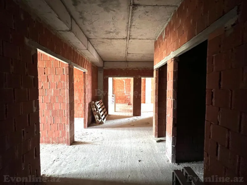 Satılır 3 otaqlı Mənzil Yeni tikili 174 m² 28 May m. - şəkil 3