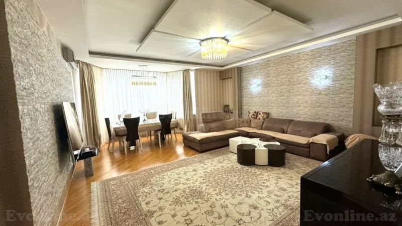 Satılır 4 otaqlı Mənzil Yeni tikili 190 m² 8 Noyabr m.