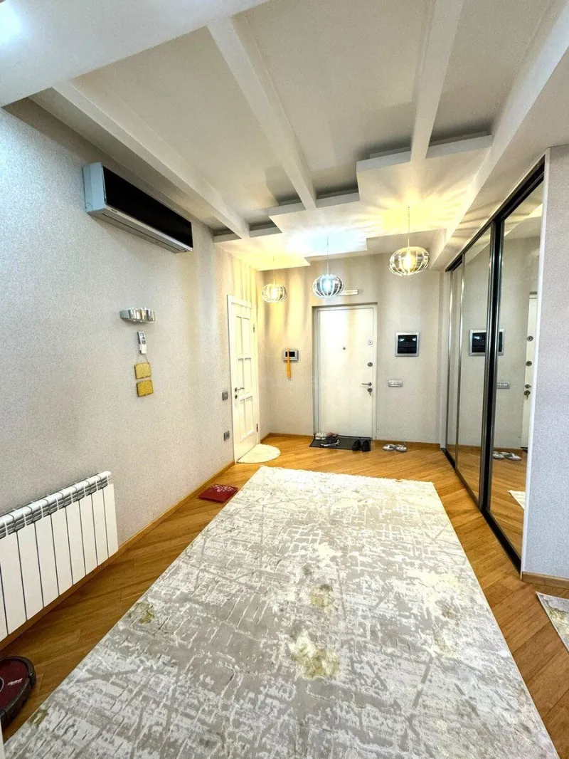 Satılır 4 otaqlı Mənzil Yeni tikili 190 m² 8 Noyabr m. - şəkil 14