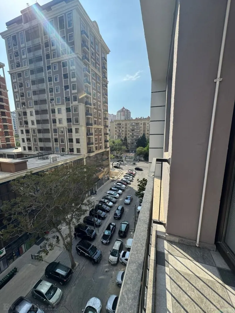 Satılır 2 otaqlı Mənzil Yeni tikili 60 m² 28 May m. - şəkil 17