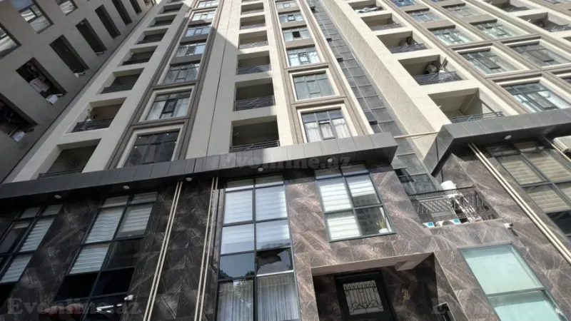 Satılır 3 otaqlı Mənzil Yeni tikili 120 m² 28 May m.