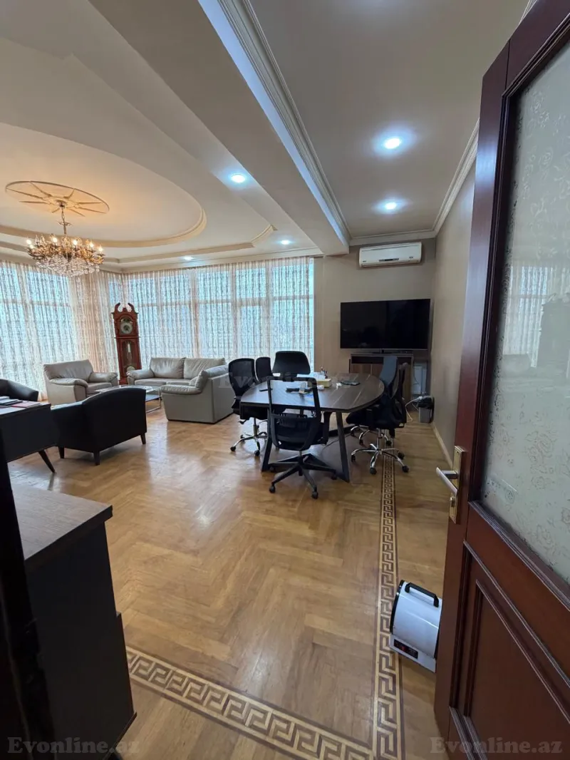 Kirayə verilir Ofis 250 m² Nəsimi r. - şəkil 9