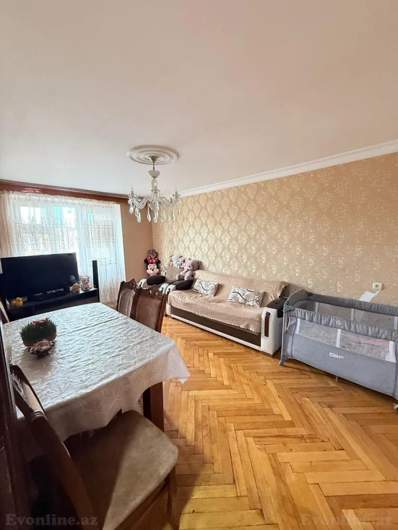 Satılır 3 otaqlı Mənzil Köhnə tikili 75 m² Həzi Aslanov m.