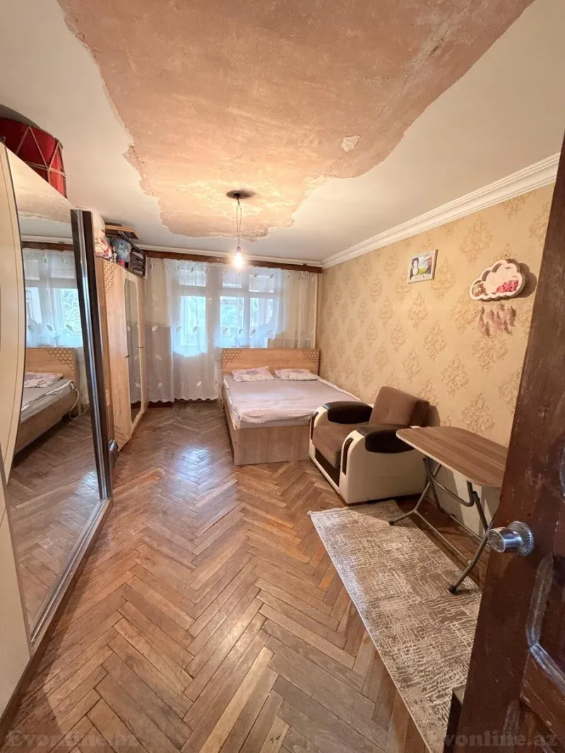 Satılır 3 otaqlı Mənzil Köhnə tikili 75 m² Həzi Aslanov m. - şəkil 3