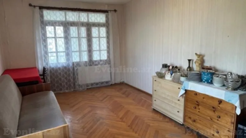 Satılır 2 otaqlı Mənzil Köhnə tikili 50 m² Elmlər Akademiyası m. - şəkil 2