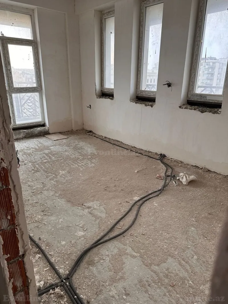 Satılır 3 otaqlı Mənzil Yeni tikili 92 m² 28 May m. - şəkil 5