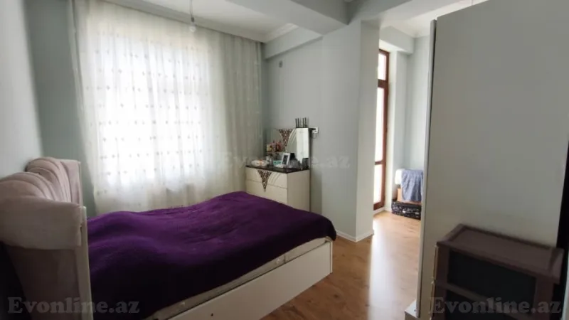 Satılır 4 otaqlı Mənzil Yeni tikili 130 m² 8 Noyabr m. - şəkil 6