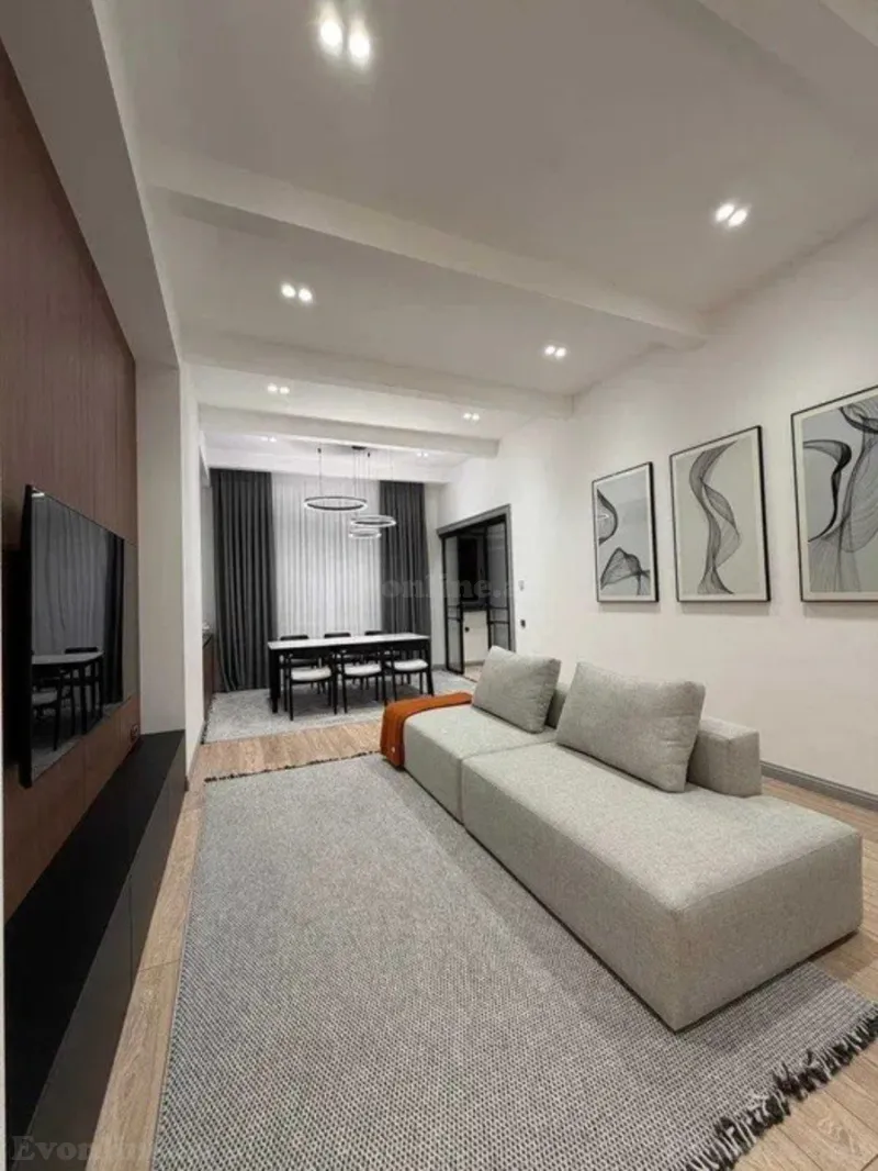 Kirayə verilir 2 otaqlı Mənzil Yeni tikili 70 m² 28 May m.