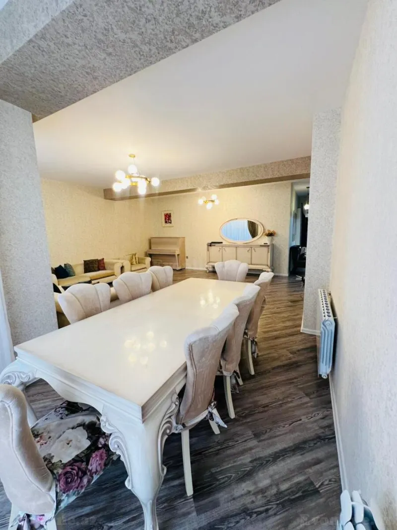 Satılır 4 otaqlı Mənzil Yeni tikili 230 m² Nərimanov r. - şəkil 6