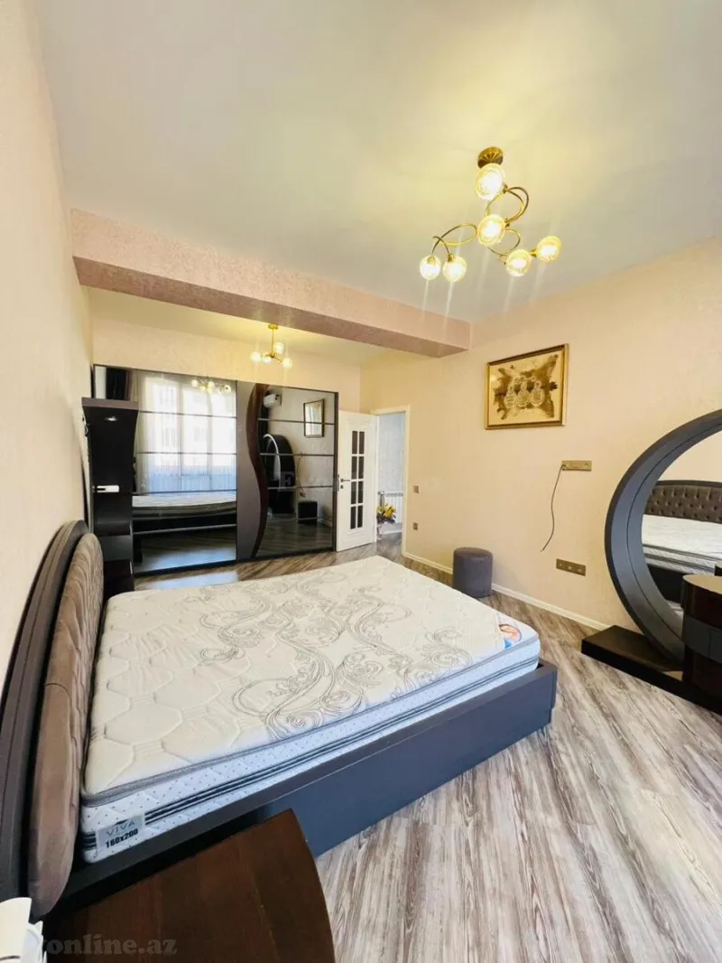 Satılır 4 otaqlı Mənzil Yeni tikili 230 m² Nərimanov r. - şəkil 8