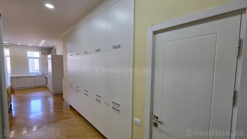 Kirayə verilir 3 otaqlı Mənzil Yeni tikili 120 m² Elmlər Akademiyası m. - şəkil 17