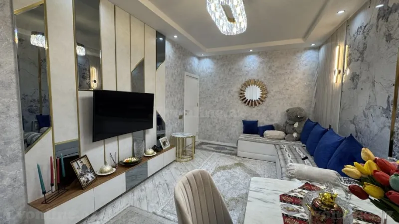 Satılır 2 otaqlı Mənzil Köhnə tikili 55 m² Massiv V - şəkil 3