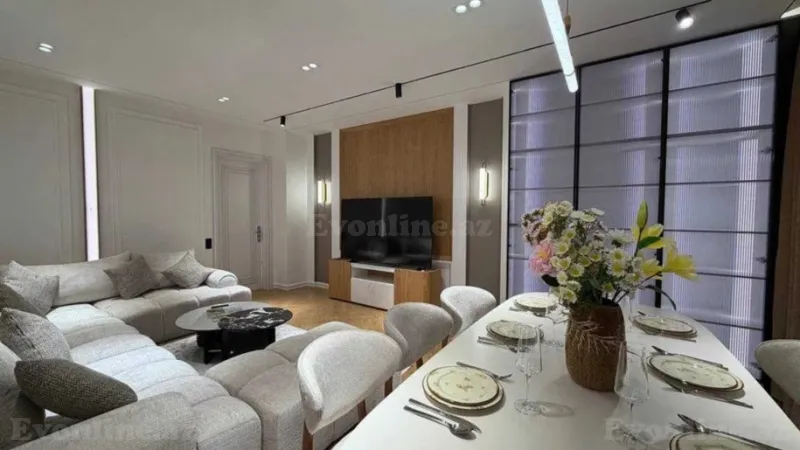 Kirayə verilir 3 otaqlı Mənzil Yeni tikili 150 m² Xətai r.