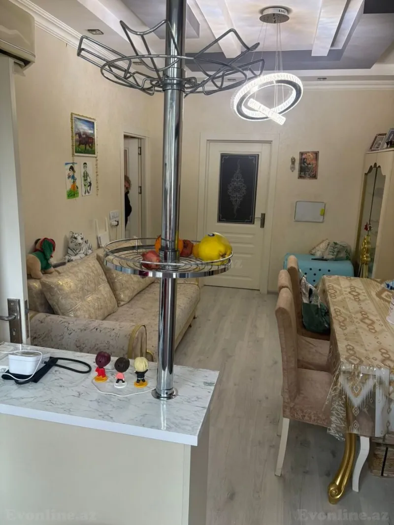 Satılır 3 otaqlı Mənzil Köhnə tikili 60 m² Memar Əcəmi m. - şəkil 3