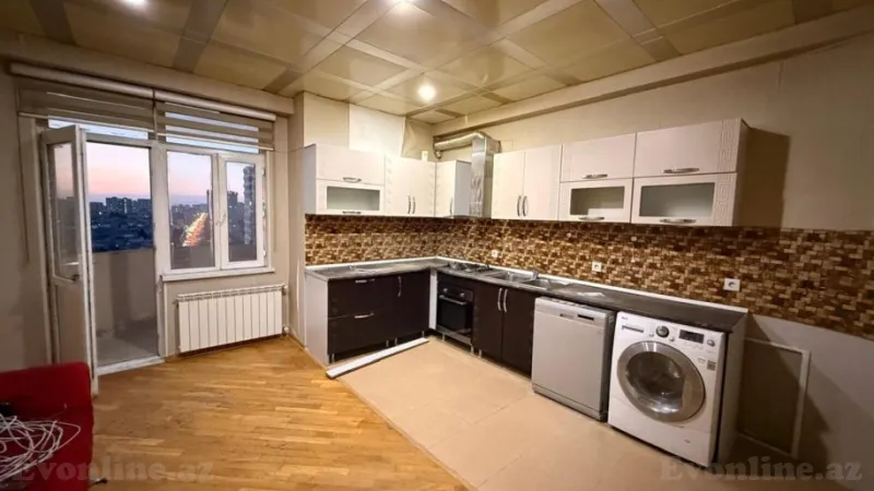 Satılır 3 otaqlı Mənzil Yeni tikili 130 m² Elmlər Akademiyası m. - şəkil 3