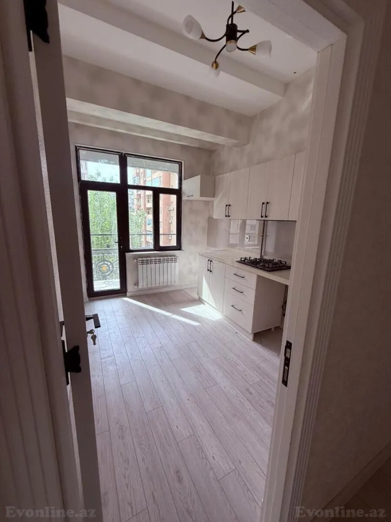 Satılır 2 otaqlı Mənzil Köhnə tikili 56 m² Nizami m. - şəkil 2