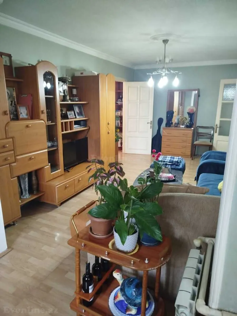 Satılır 3 otaqlı Mənzil Köhnə tikili 60 m² Gənclik m. - şəkil 5