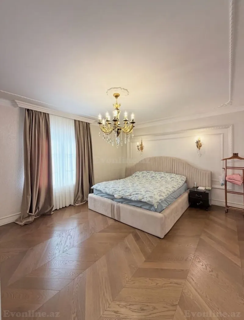 Satılır 4 otaqlı Mənzil Köhnə tikili 215 m² Sahil m. - şəkil 10
