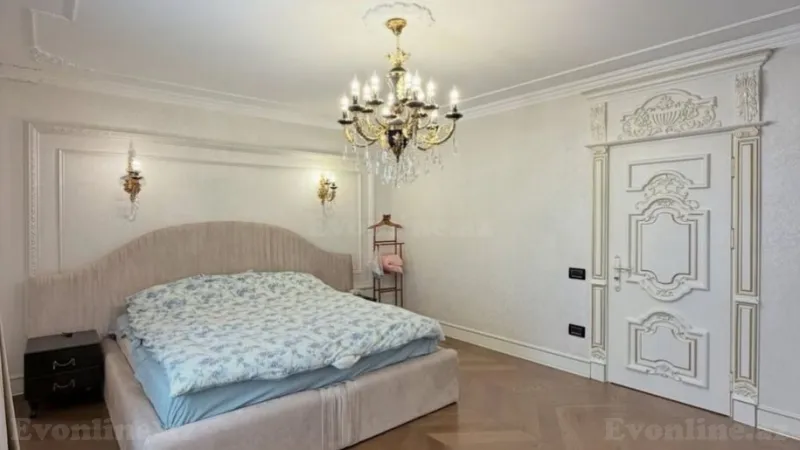 Satılır 4 otaqlı Mənzil Köhnə tikili 215 m² Sahil m. - şəkil 11