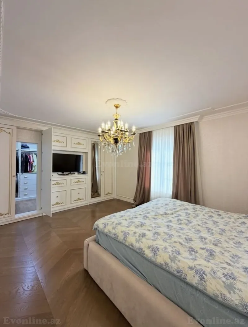 Satılır 4 otaqlı Mənzil Köhnə tikili 215 m² Sahil m. - şəkil 12