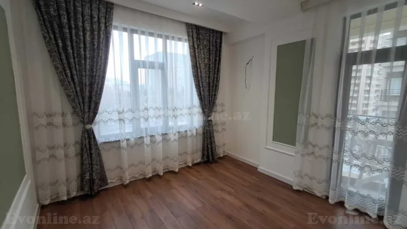 Satılır 3 otaqlı Mənzil Yeni tikili 80 m² 28 May m. - şəkil 3