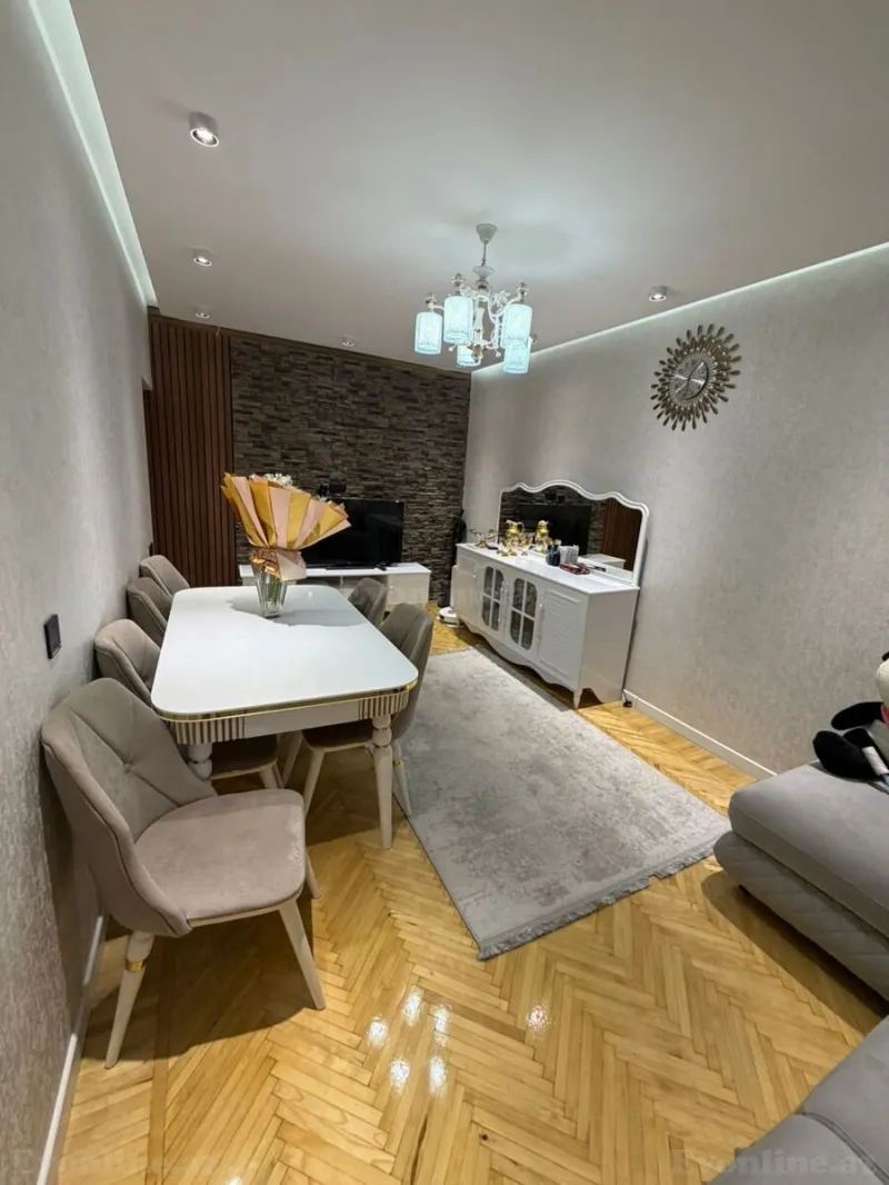 Satılır 3 otaqlı Mənzil Köhnə tikili 90 m² Yasamal - şəkil 2
