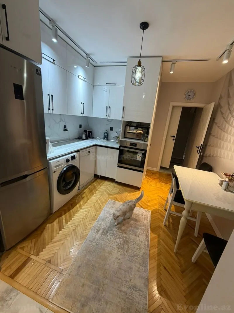 Satılır 3 otaqlı Mənzil Köhnə tikili 90 m² Yasamal - şəkil 9