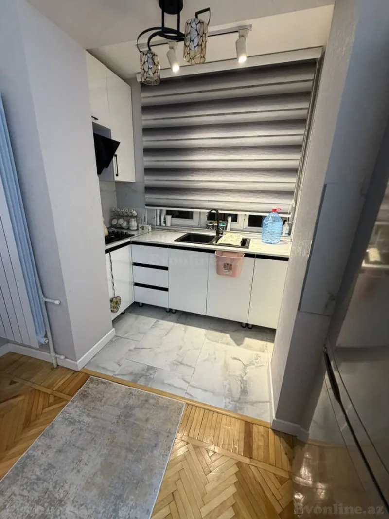 Satılır 3 otaqlı Mənzil Köhnə tikili 90 m² Yasamal - şəkil 11