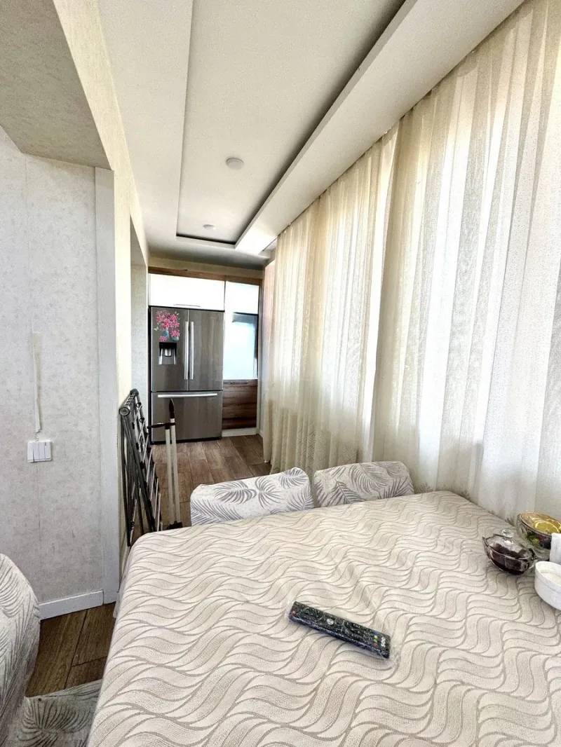 Satılır 5 otaqlı Mənzil Köhnə tikili 135 m² Yeni Yasamal - şəkil 5