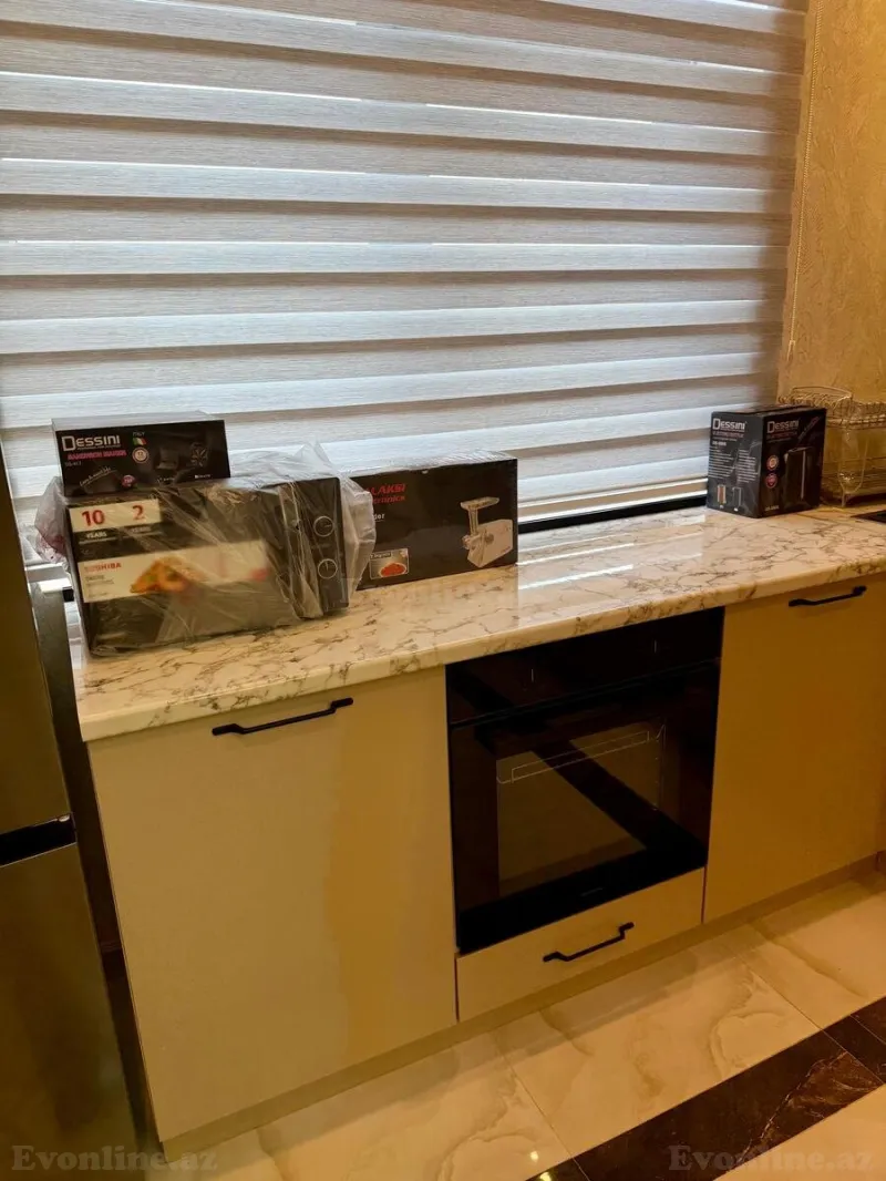Kirayə verilir 2 otaqlı Mənzil Yeni tikili 75 m² 28 May m. - şəkil 13