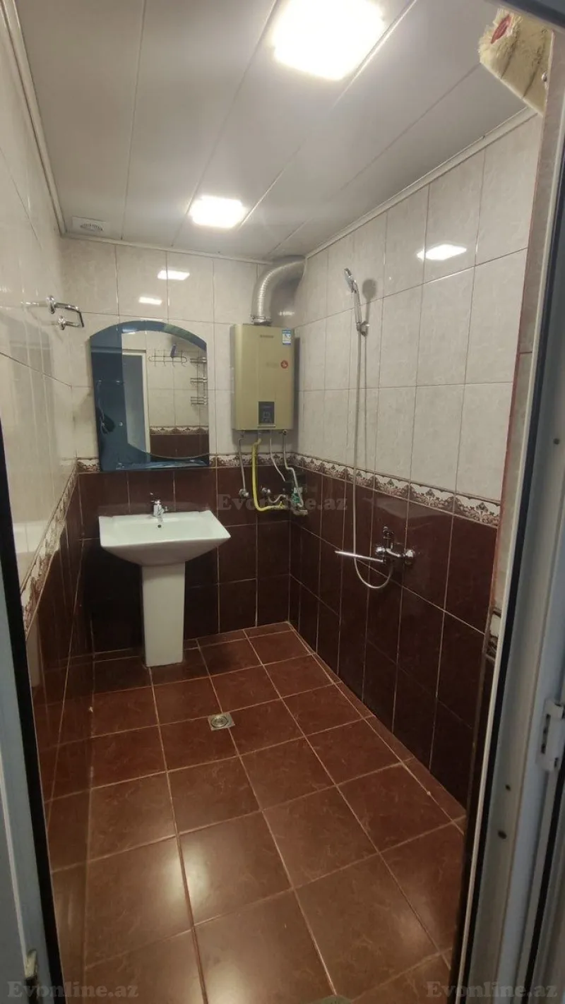 Satılır 2 otaqlı Mənzil Köhnə tikili 65 m² Əhmədli m. - şəkil 8