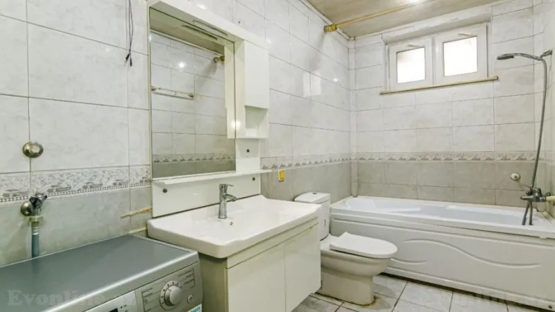 Kirayə verilir 3 otaqlı Mənzil Köhnə tikili 130 m² Sahil m. - şəkil 12
