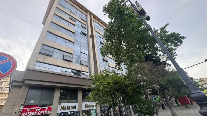 Satılır 2 otaqlı Mənzil Köhnə tikili 61 m² Nərimanov r.