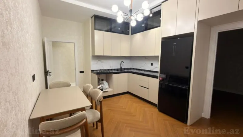 Satılır 4 otaqlı Mənzil Yeni tikili 136 m² Neftçilər m. - şəkil 4