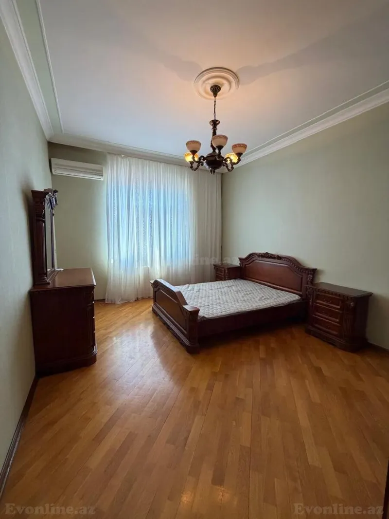 Kirayə verilir 4 otaqlı Mənzil Yeni tikili 160 m² 8-ci mikrorayon - şəkil 8