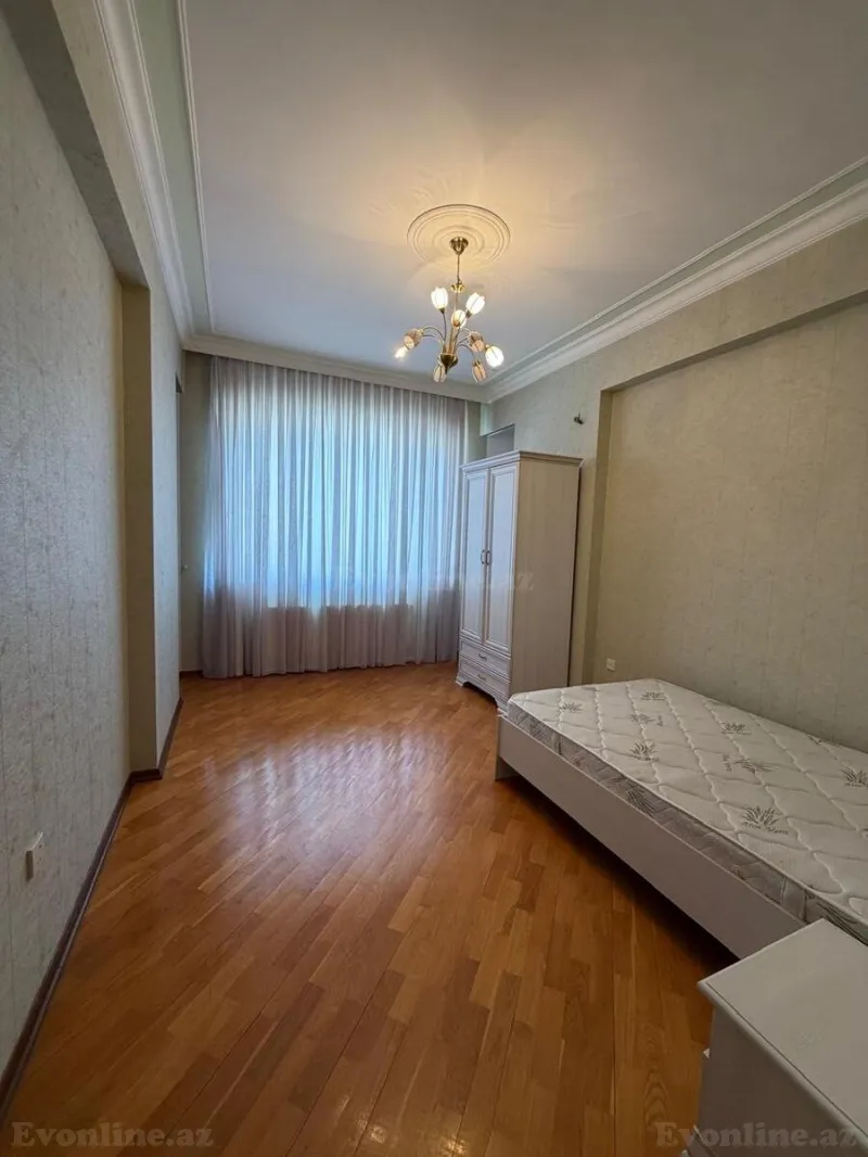 Kirayə verilir 4 otaqlı Mənzil Yeni tikili 160 m² 8-ci mikrorayon - şəkil 10