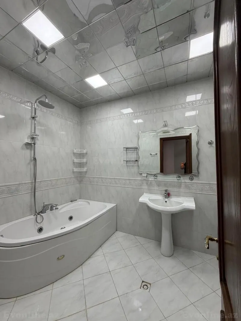 Kirayə verilir 4 otaqlı Mənzil Yeni tikili 160 m² 8-ci mikrorayon - şəkil 13