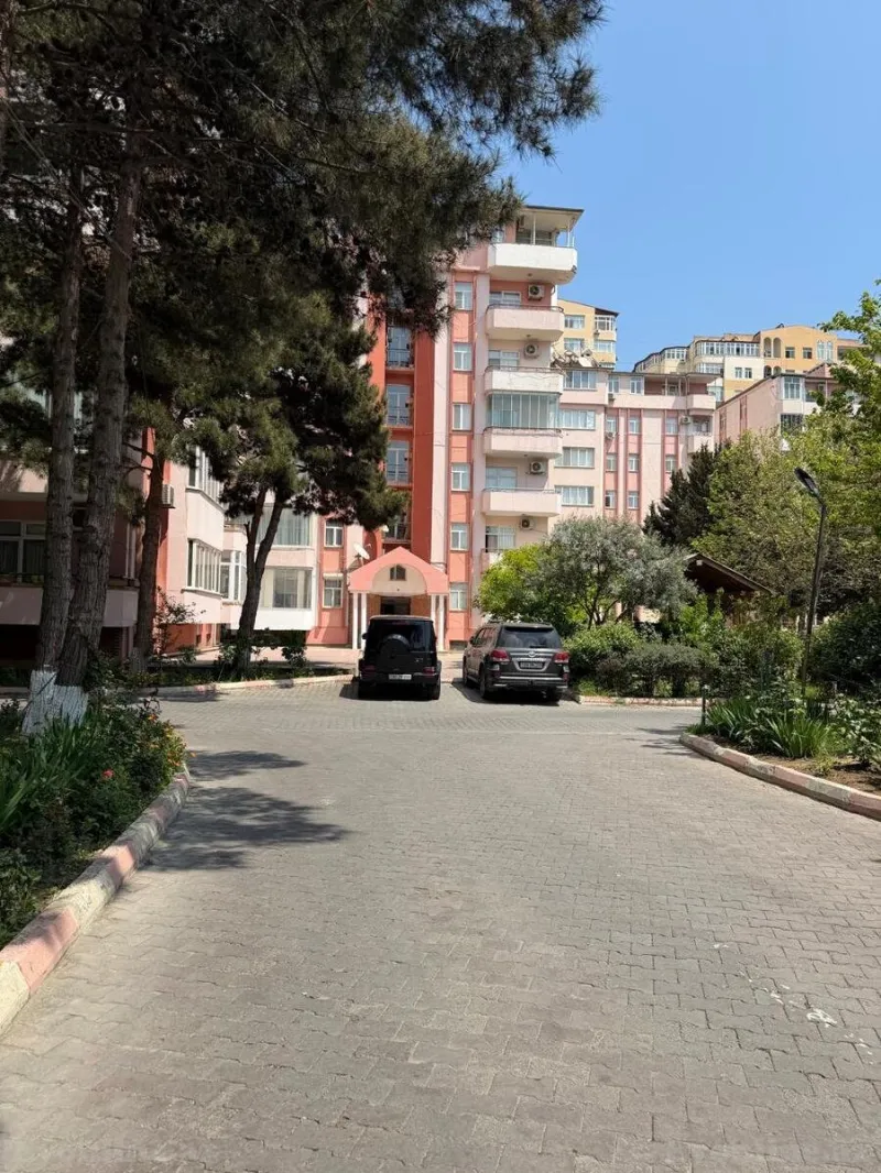 Kirayə verilir 4 otaqlı Mənzil Yeni tikili 160 m² 8-ci mikrorayon - şəkil 15