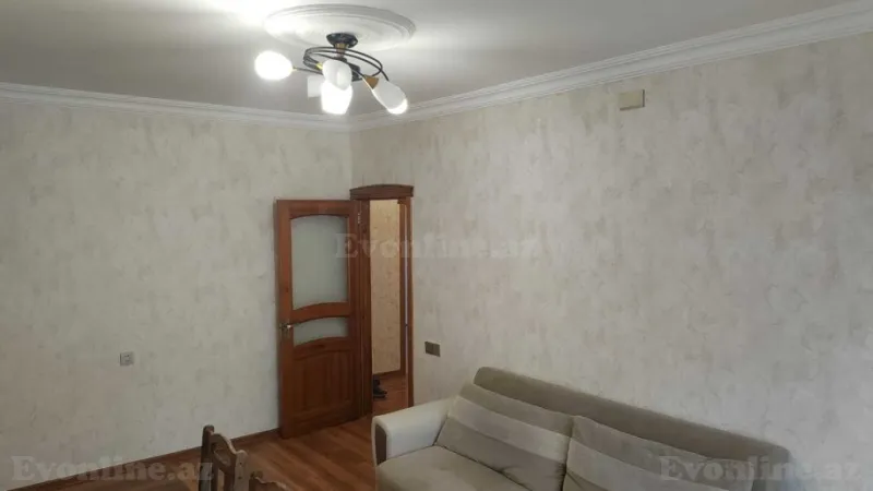 Satılır 2 otaqlı Mənzil Köhnə tikili 65 m² Xətai r. - şəkil 3