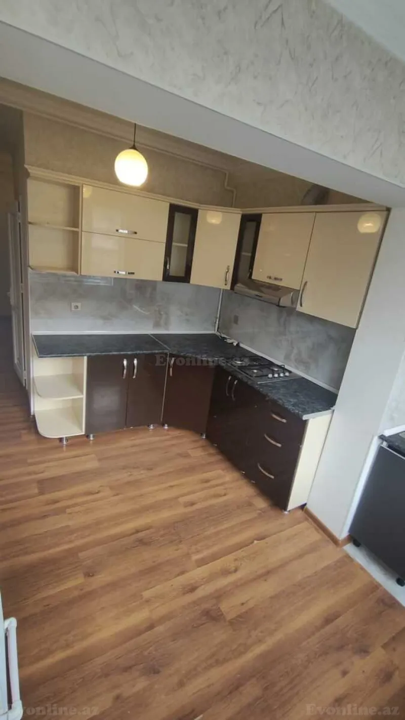 Satılır 2 otaqlı Mənzil Köhnə tikili 65 m² Xətai r. - şəkil 5