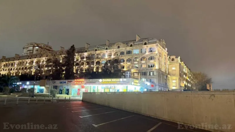 Satılır 3 otaqlı Mənzil Yeni tikili 80 m² Gənclik m.