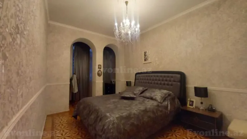 Satılır 2 otaqlı Mənzil Köhnə tikili 72 m² Nəsimi r. - şəkil 2