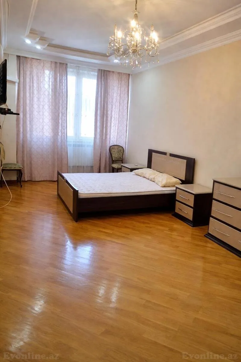 Satılır 4 otaqlı Mənzil Yeni tikili 145 m² 28 May m. - şəkil 5