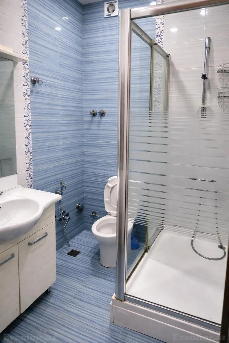 Satılır 4 otaqlı Mənzil Yeni tikili 145 m² 28 May m. - şəkil 9