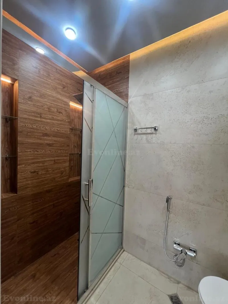 Satılır 4 otaqlı Mənzil Yeni tikili 145 m² 8 Noyabr m. - şəkil 27